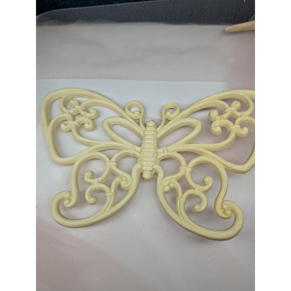 Mid Century Homco / Syroco Cream Butterfly Wall Plaques Set of 2 Retro 7551 - Picture 2 of 9
